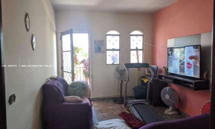 Casa para Venda em Presidente Prudente, EVEREST, 4 dormitórios, 1 suíte, 5 banheiros, 2 vagas