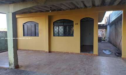 Casa para Venda em Presidente Prudente, VILA LIDER, 2 dormitórios, 1 banheiro, 2 vagas
