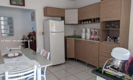 Casa para Venda em Presidente Prudente, SANTA MONICA, 3 dormitórios, 2 banheiros, 2 vagas