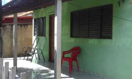 Casa para Venda em Anhumas, CENTRO, 3 dormitórios, 2 banheiros