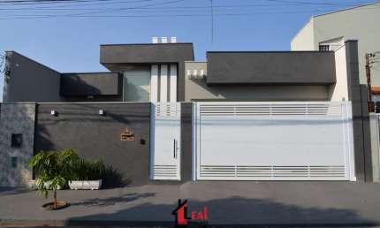 Casa para Venda em Presidente Prudente, VILA GLORIA, 2 dormitórios, 1 suíte, 2 banheiros, 2 vagas