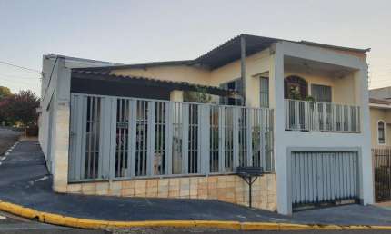 Casa para Venda em Presidente Prudente, BONGIOVANI, 3 dormitórios, 1 suíte, 3 banheiros, 2 vagas