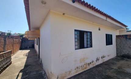 Casa para Venda em Presidente Prudente, CEREJEIRAS, 3 dormitórios, 2 banheiros, 1 vaga