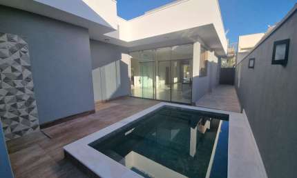 Casa em Condomínio para Venda em Presidente Prudente, CONDOMINIO RESIDENCIAL DAMHA I, 4 dormitórios, 3 suítes, 5 banheiros, 2 vagas