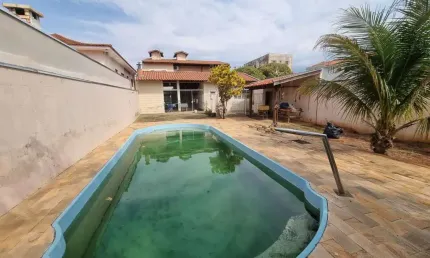 Casa para Venda em Presidente Prudente, RESIDENCIAL UNIVERSITARIO, 3 dormitórios, 1 suíte, 4 banheiros, 3 vagas