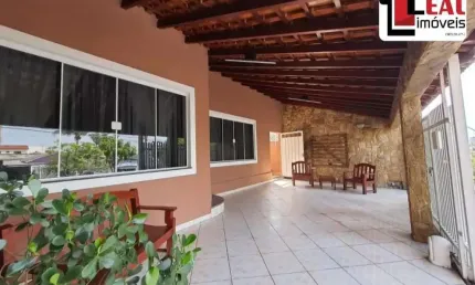 Casa para Venda em Presidente Prudente, COHAB, 3 dormitórios, 1 suíte, 2 banheiros, 2 vagas
