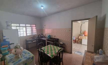 Casa para Venda em Presidente Prudente, GUANABARA, 5 dormitórios, 2 banheiros, 2 vagas