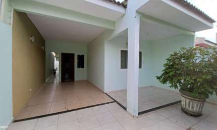 Casa para Venda em Presidente Prudente, OURO VERDE, 3 dormitórios, 1 suíte, 2 banheiros, 1 vaga