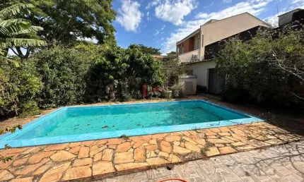 Casa para Venda em Presidente Prudente, PAULISTA, 5 dormitórios, 2 suítes, 6 banheiros, 3 vagas