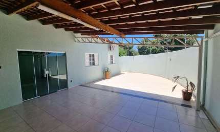 Casa para Venda em Presidente Prudente, NOSAKI, 3 dormitórios, 1 suíte, 1 banheiro, 2 vagas