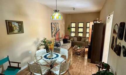 Casa para Venda em Presidente Prudente, EVEREST, 3 dormitórios, 1 suíte, 2 banheiros, 2 vagas