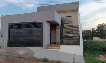 Casa para Venda em Álvares Machado, RESIDENCIAL UNIAO, 3 dormitórios, 1 suíte, 2 banheiros, 2 vagas
