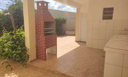 Casa para Venda em Presidente Prudente, CENTRO, 3 dormitórios, 1 suíte, 3 banheiros, 2 vagas