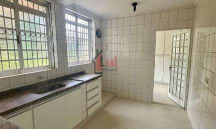Casa para Venda em Presidente Prudente, TROPICAL, 3 dormitórios, 2 suítes, 3 banheiros, 2 vagas
