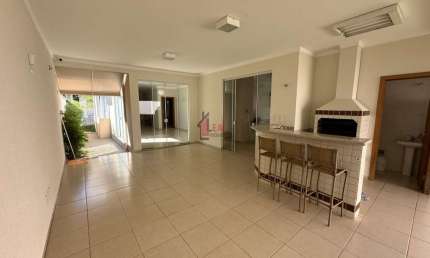 Casa para Venda em Presidente Prudente, CEDRAL, 3 dormitórios, 1 suíte, 2 banheiros, 2 vagas