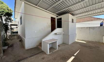 Casa para Venda em Presidente Prudente, CENTRO, 4 dormitórios, 4 banheiros, 1 vaga