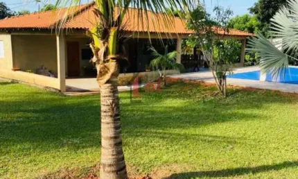 Chácara para Venda em Regente Feijó, CONDOMINIO JUBILEU, 4 dormitórios, 1 suíte, 3 banheiros, 2 vagas