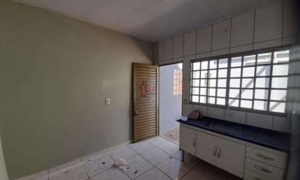 Casa para Venda em Presidente Prudente, 3 MILÊNIO, 2 dormitórios, 1 banheiro, 2 vagas