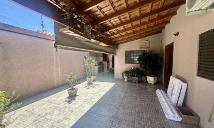 Casa para Venda em Presidente Prudente, FLORENZA, 2 dormitórios, 1 suíte, 3 banheiros, 1 vaga