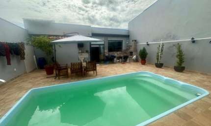 Casa para Venda em Presidente Prudente, PRUDENTINO, 3 dormitórios, 2 suítes, 4 banheiros, 2 vagas