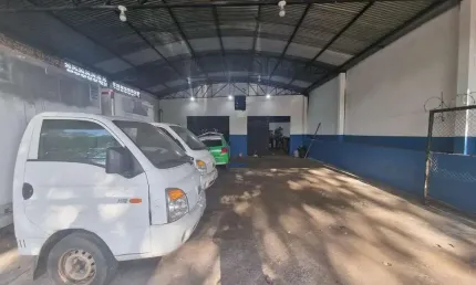 Salão Comercial para Locação em Presidente Prudente, VILA BRASIL, 2 banheiros