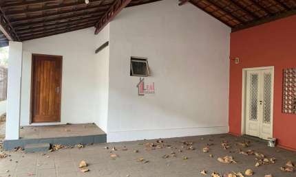 Casa para Venda em Presidente Prudente, CENTRO, 3 dormitórios, 2 banheiros, 4 vagas