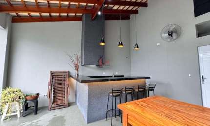 Casa para Venda em Presidente Prudente, AQUINOPOLIS, 3 dormitórios, 1 suíte, 2 banheiros, 2 vagas