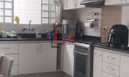 Apartamento para Venda em Presidente Prudente, ITAPUÃ, 3 dormitórios, 1 suíte, 3 banheiros, 2 vagas