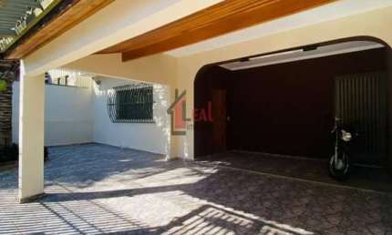 Casa para Venda em Presidente Prudente, VILA CLAUDIA GLORIA, 3 dormitórios, 1 suíte, 3 banheiros, 2 vagas