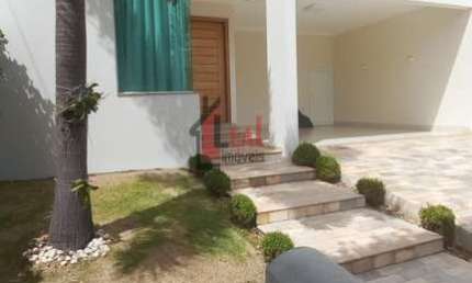 Casa em Condomínio para Locação em Presidente Prudente, CONDOMINIO RESIDENCIAL DAMHA VILLAGE, 3 dormitórios, 3 suítes, 5 banheiros, 2 vagas