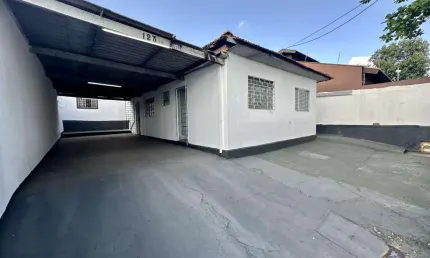 Casa para Locação em Presidente Prudente, JARDIM SÃO DOMINGOS, 3 dormitórios, 2 banheiros, 2 vagas