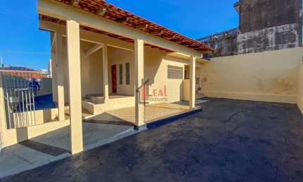 Casa para Venda em Presidente Prudente, EVEREST, 3 dormitórios, 1 suíte, 2 banheiros, 1 vaga