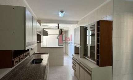 Apartamento para Venda em Presidente Prudente, CENTRO, 3 dormitórios, 1 suíte, 3 banheiros, 2 vagas