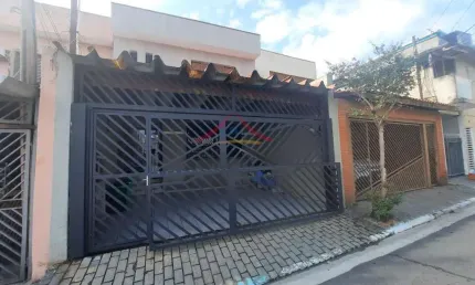 Sobrado para Venda em São Paulo, Jardim Mariliza, 4 dormitórios, 1 suíte, 3 banheiros, 2 vagas
