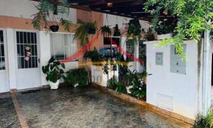 Sobrado para Venda em São Paulo, Jaraguá, 2 dormitórios, 2 banheiros, 1 vaga