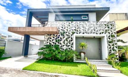 Excelente duplex projetado no Condomínio Novo Leblon