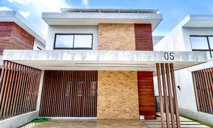 Excelente duplex no Condomínio Riviera do mar ponta negra