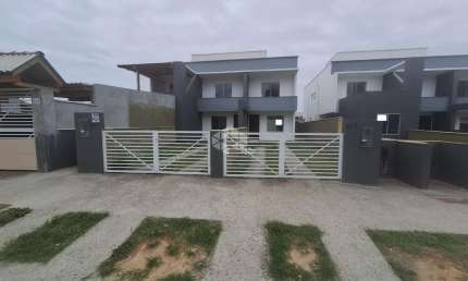 CASA / SOBRADO / DUPLEX COM 2 DORMITÓRIOS  SUÍTES /QUARTOS SUÍTES a VENDA  R$ 498.000,00 ACEITA FINANCIAMENTO