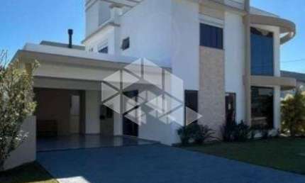 Casa/ Sobrado com 4 Dormitórios/Quartos 3 Suítes Venda no valor de  R$ 1.690.000,00 no Bairro Ingleses - Florianópolis