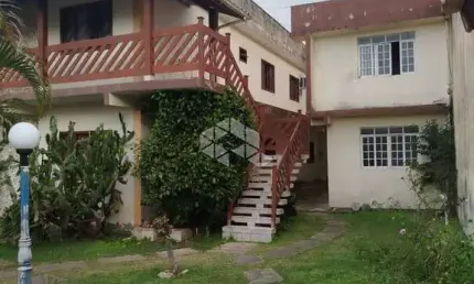 Conjunto de Apartamentos e Sala Comercial em Ingleses, Florianópolis