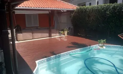 Casa com 3 Quartos em Ingleses do Rio Vermelho, Florianópolis
