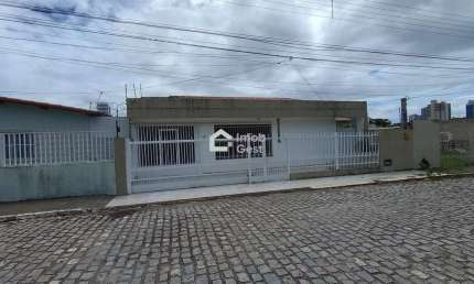 Casa com 3 quartos à venda na Rua Equador, 15, Lagoa Nova, Natal