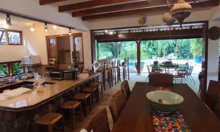 OPORTUNIDADE!! CASA COM 4 SUÍTES À VENDA EM RIVIERA DE SÃO LOURENÇO