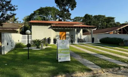 Casa terra à venda com 3 quartos, 2 banheiros, 4 vagas e 220m² por r$ 2.900.000