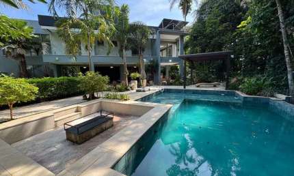 Casa à Venda com 6 suítes , 1 lavabo, 4 vagas e 600m² por R$ 15.000.000,00