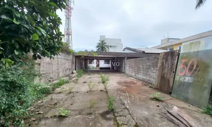 CASA À VENDA 3 DORM, 2 WC, 6 VAGAS, 395 m² TOTAL POR R$ 750.000 EM BERTIOGA/SP