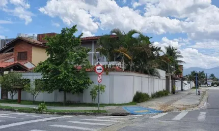 CASA À VENDA 4 DORM, 3 WC, 2 VAGAS, 300 m² POR R$ 1.450.000,00 EM BERTIOGA/SP