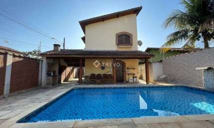 CASA À VENDA 4 DORMITÓRIOS, 4 BANHEIROS, 5 VAGAS, 315 m² POR R$ 955.000