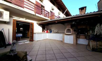 Sobrado em Village com 3 dormitórios à venda em Bertioga/SP