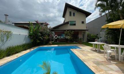 CASA À VENDA COM 5 QUARTOS, 4 BANHEIROS, 4 VAGAS E 210 M² POR R$ 3.000.000